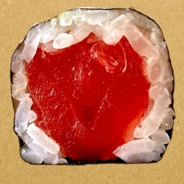 Tuna Roll.